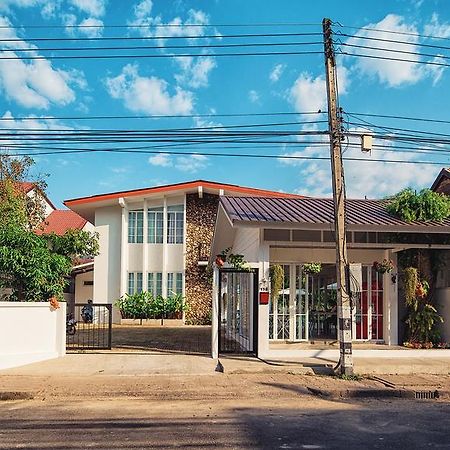 Mammoth Boutique Hotel Chiang Mai Exterior photo